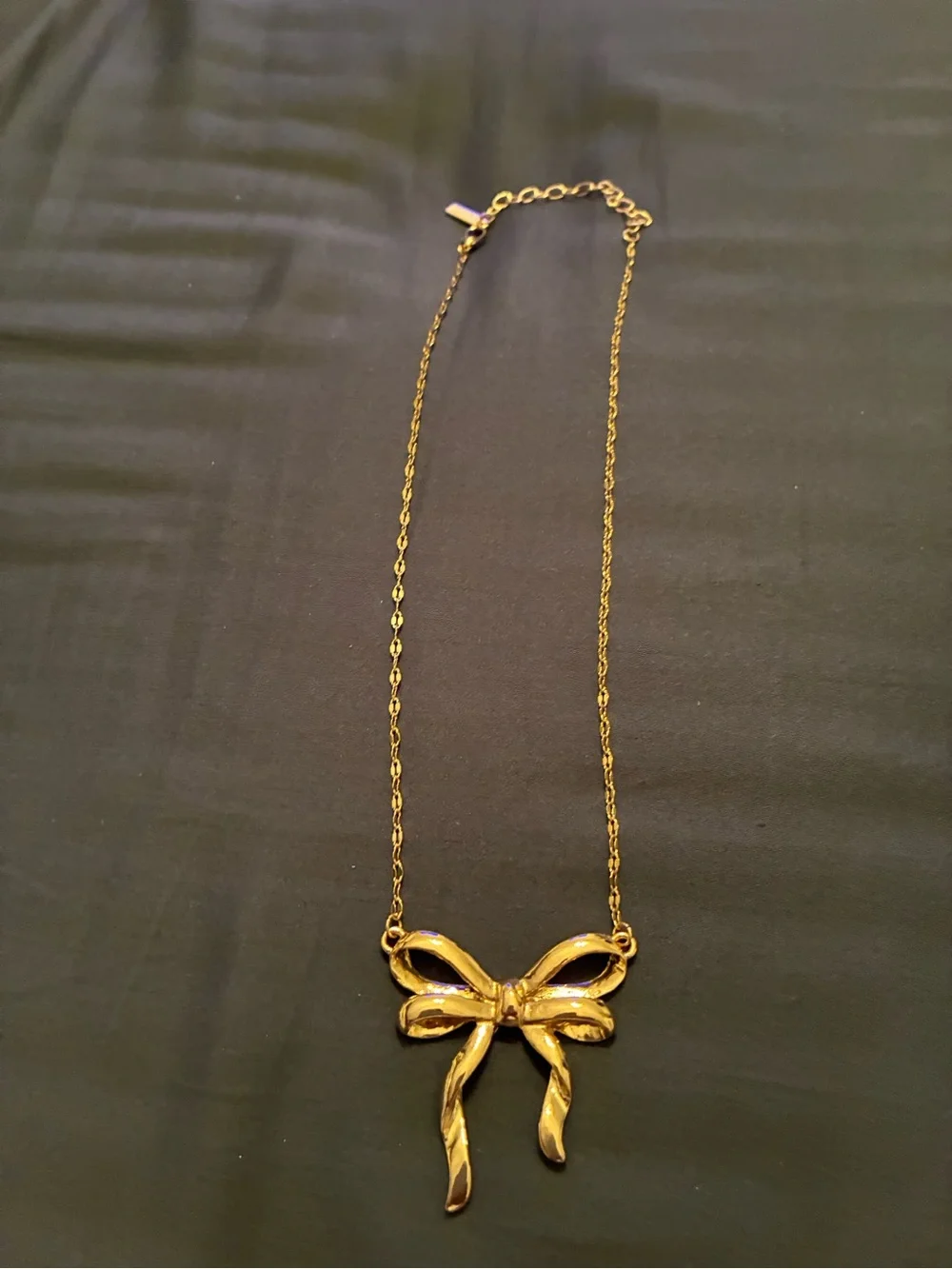 Fashion Jewelry Lot – Necklaces, Bracelets, Earrings, pendant, etc.